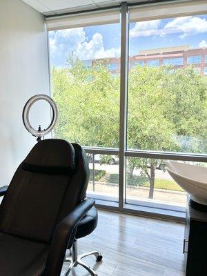 Beautiful salon suite located in Sugar Land Town Square!