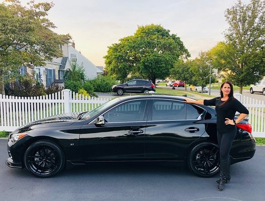 Sexy black Q50