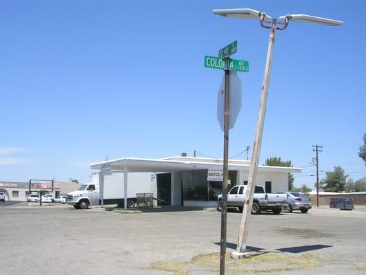 Old Gas Station turn recycling center!