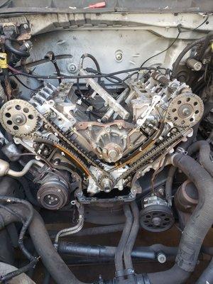 Engine Rebuilding on a F-550 Super Duty