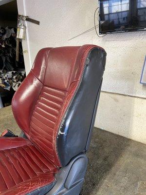 repair 2 front seats of Ford Mustang and center console