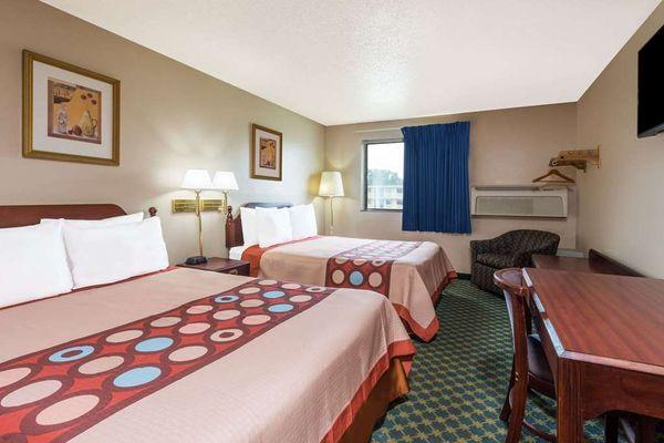 Super 8 by Wyndham Bridgeton/Arpt/St Louis Area