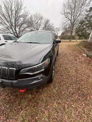 Here's the after results on a Jeep that received an exterior wash + hand wax!!