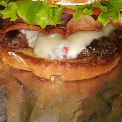 Bacon cheeseburger