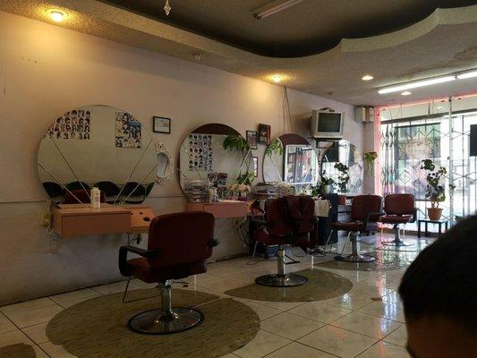 Cy Fernando Beauty Salon