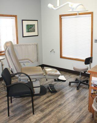 Foot and Ankle Specialists of West Michigan Plainfield Office Exam Room