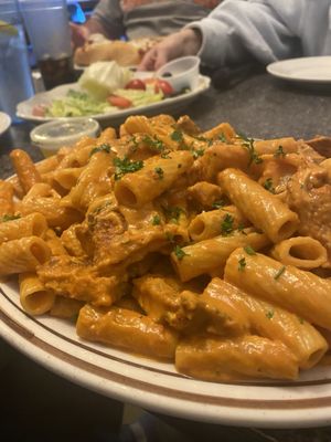 Vodka rigatoni with breaded chicken