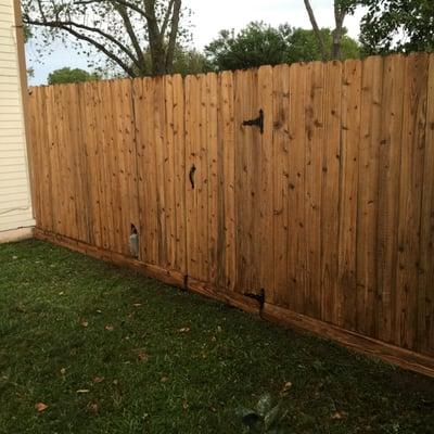 Privacy Fence Complete-Wet