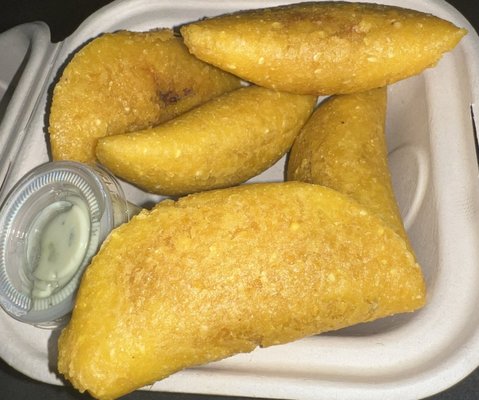 Chikiz Empanaditas Gourmet