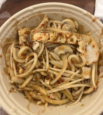 Create Your Own Stir Fry - Udon w/ chicken, mushroom, bean sprout, onion and spicy sauce