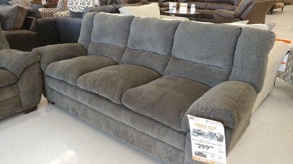 Big Lots is a great place for updating your decor and getting Great Furniture Deals during the month of January.