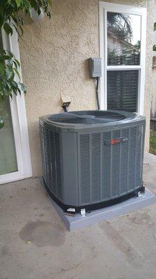 Trane XR 14