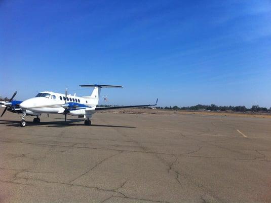 Hanford Municipal Airport (HJO)