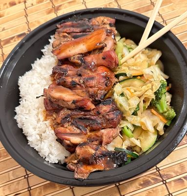 It's been awhile! (*‿*) /ﾟLarge Chicken Teriyaki Bowl with White Rice and Veggies @ the neighborhood Teriyaki Madness-St. John's.