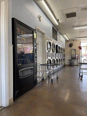 Covina Coin Laundry