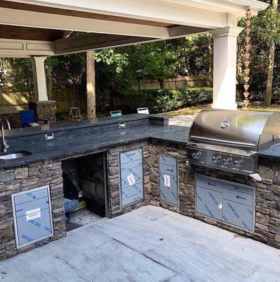 Hamptons Bay barbecue top in Jet Mist Granite.