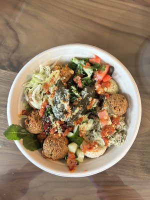 Bowl with falafel