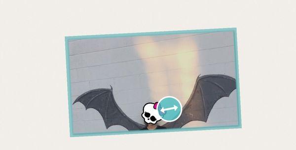 Cool bat wings on bdlg; inside ckd out art, rude lady on couch kept staring at us w/out hiding it, awkward -for her