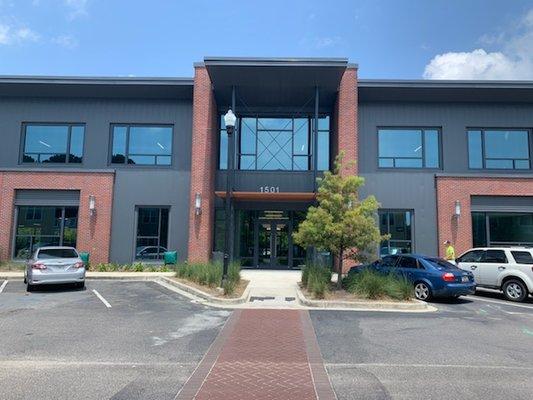 Office Evolution in Mount Pleasant - exterior of building