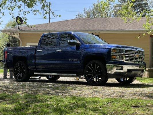 Newly installed wheels with 24" tires