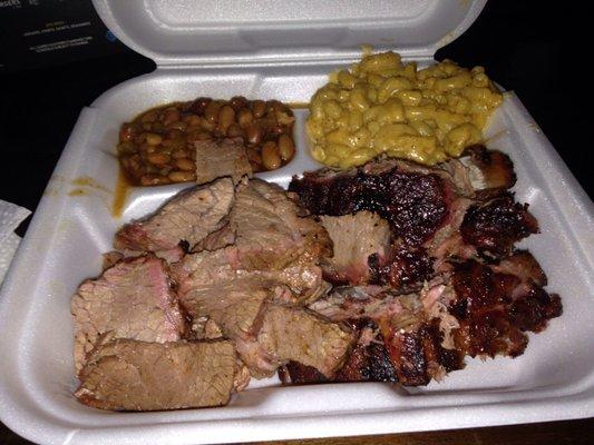 Combo plate w/tri tip, baby back ribs, beans, Mac & cheese. The BBQ sauce made the meat actually taste good.