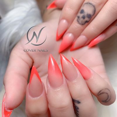 Elevate your look with our exquisite nail art!

Our talented nail technicians are here to create the perfect manicure or pedicure that