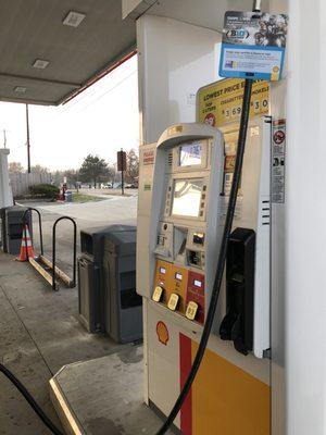 Shell Gas Station