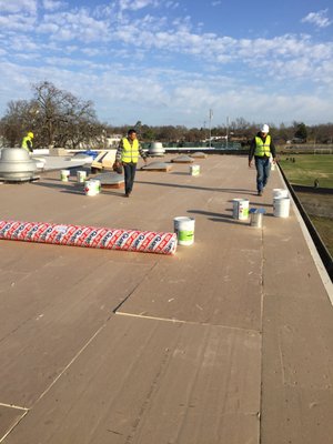 COMMERCIAL ROOF REPLACEMENT