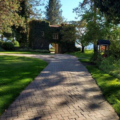 Strolling the grounds of Arbor Crest which houses Square Wheel Brewing.