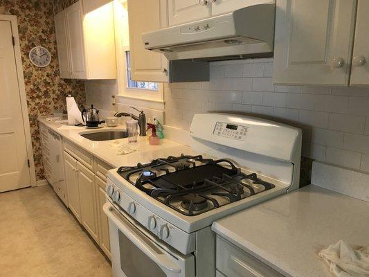 Subway tile kitchen backsplash