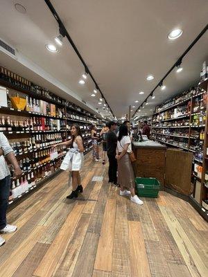 The Manhattan Wine Shop