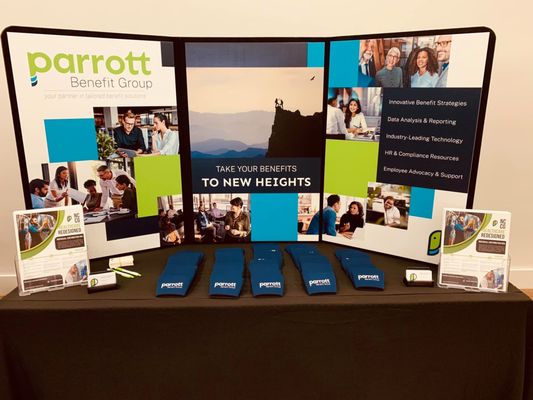 Parrott Display