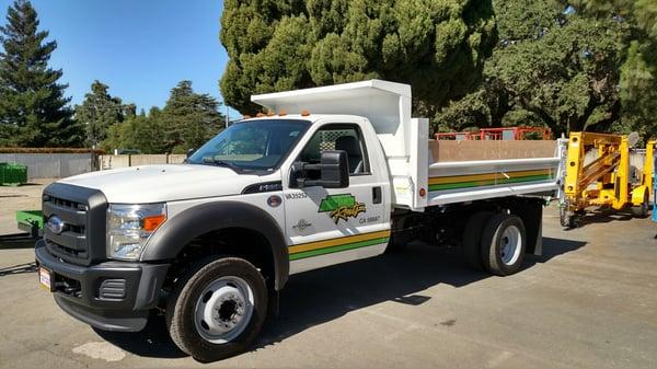 2016 Ford F-550 3 Yard Dump Truck