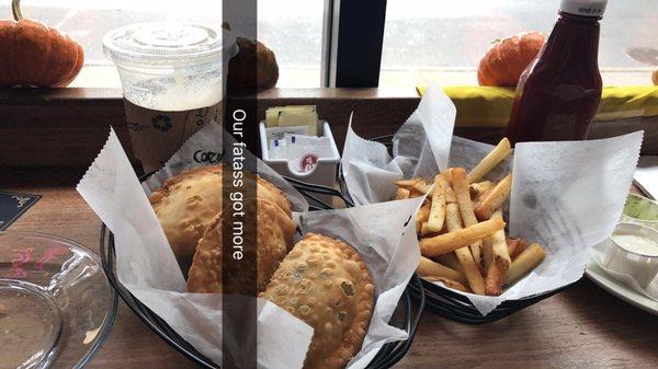 The kale and cheese empanada