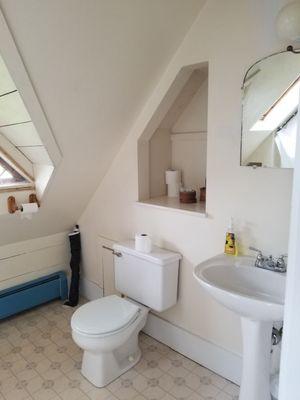 3rd floor shared bathroom