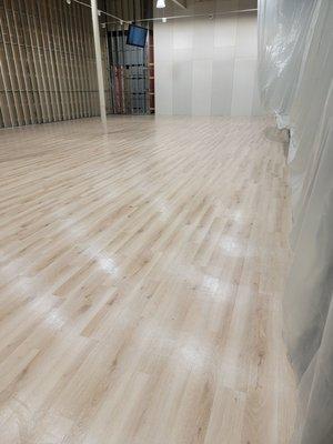 This job I apply finisher to the floor, it came very good.