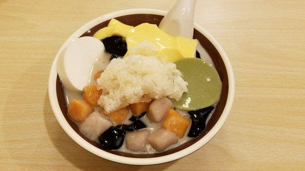 Milk Pud. (4 stars), Matcha Pud. (3.5 star), Egg Pud. (3.5 stars), Taro Ball (4 stars), Sweet Potato Ball (4 stars), Grass Jelly (3.5 stars)