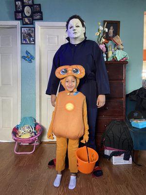 Micheal Myers And ET coustume