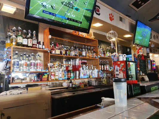 Inlet Sports Bar and Grill