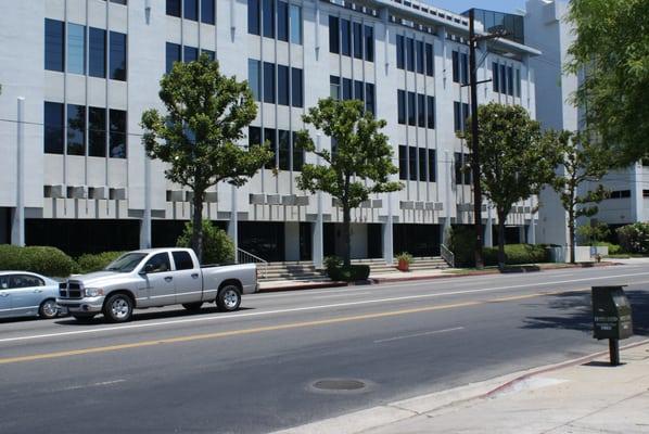 West Valley Location at HWY 101 and Reseda Blvd.