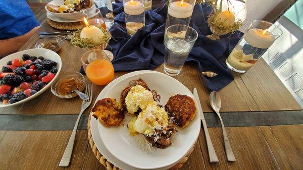 Brisket benedict with a chili and cheddar biscuit, brisket, poached eggs and smoked Hollandaise - absolutely delicious.