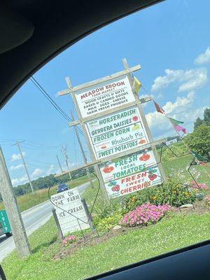 Meadow Brook Farm Market