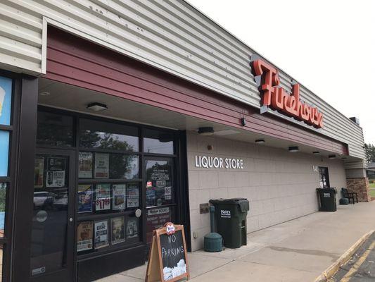 Hinckley Firehouse Liquor Store