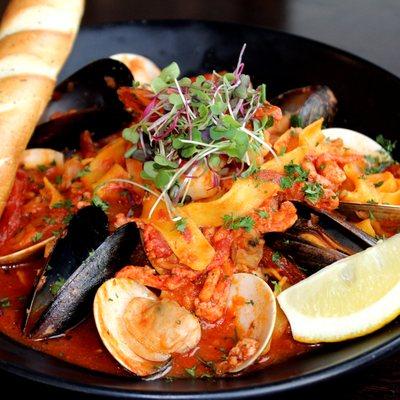 Seafood Cioppino