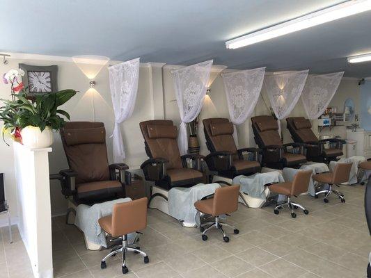 Brand new spa pedicure chairs