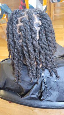 Loc Retwist & Basic Style: Rope Twists