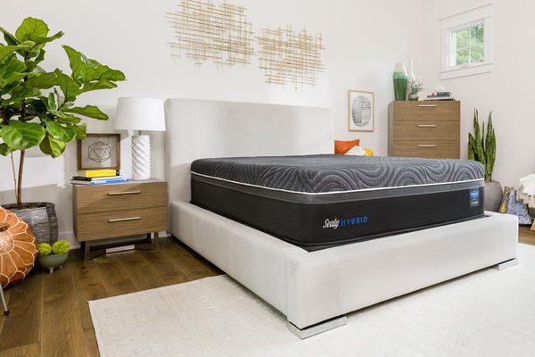 Selection of Sealy Hybrid Mattresses