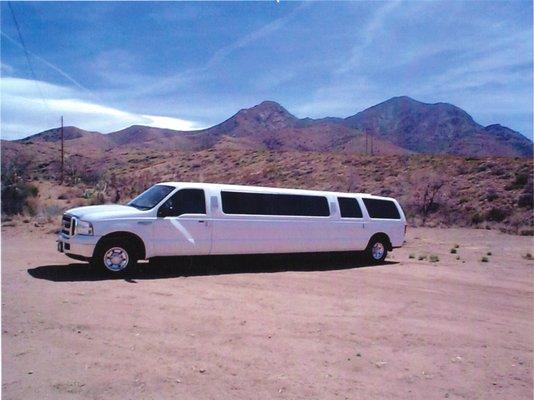 14 pax SUV LImo used for Weddings and Quinceanaras