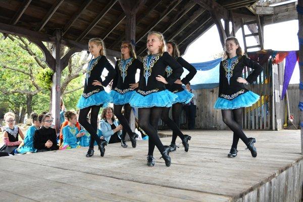 Rince Nua performing at the Minnesota Renaissance Festival