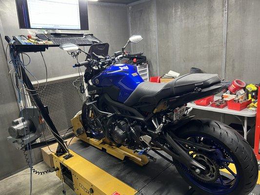 Dyno tuning and ecu flashing 2015 Yamaha FZ09